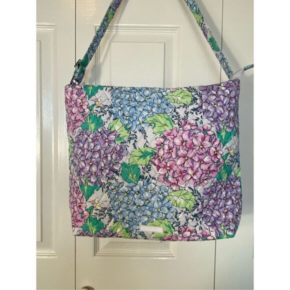 VERA BRADLEY HOBO SHOULDER BAG - HAPPY HYDRANGEAS - Picture 4 of 8